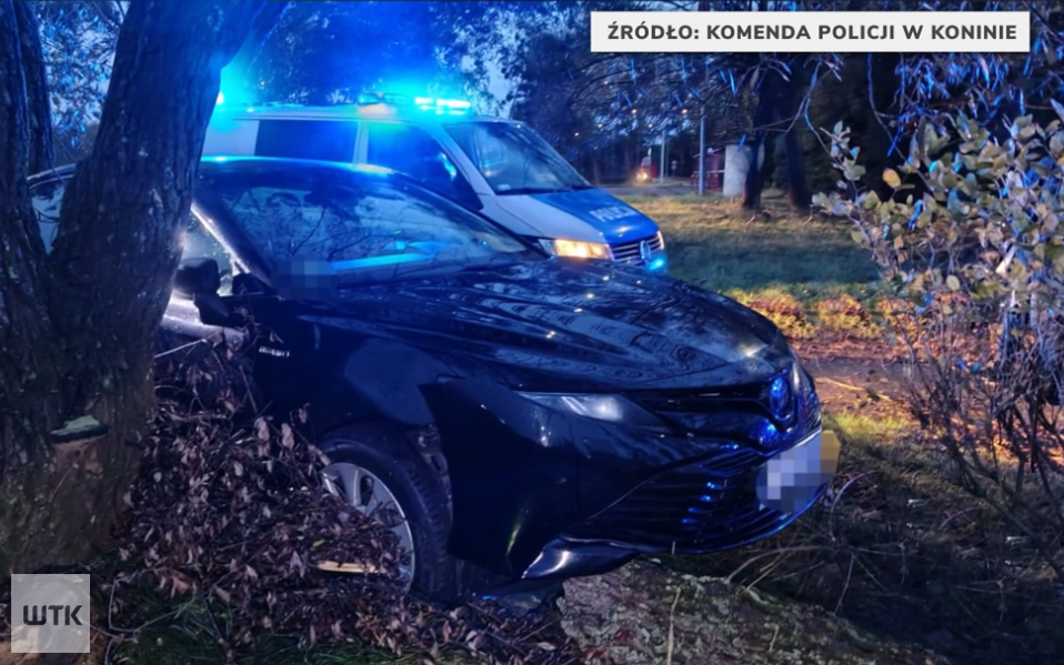 Ranni policjanci, zniszczony radiowóz. Pościg za pijanym kierowcą